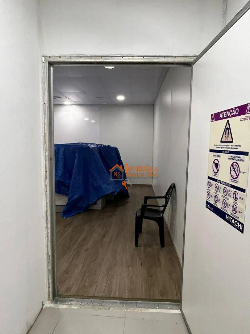 Imagem Casa com 3 dormitórios, 250 m² - venda por R$ 1.300.000,00 ou aluguel por R$ 12.250,00/mês - Jardim Presidente Dutra - Guarulhos/SP