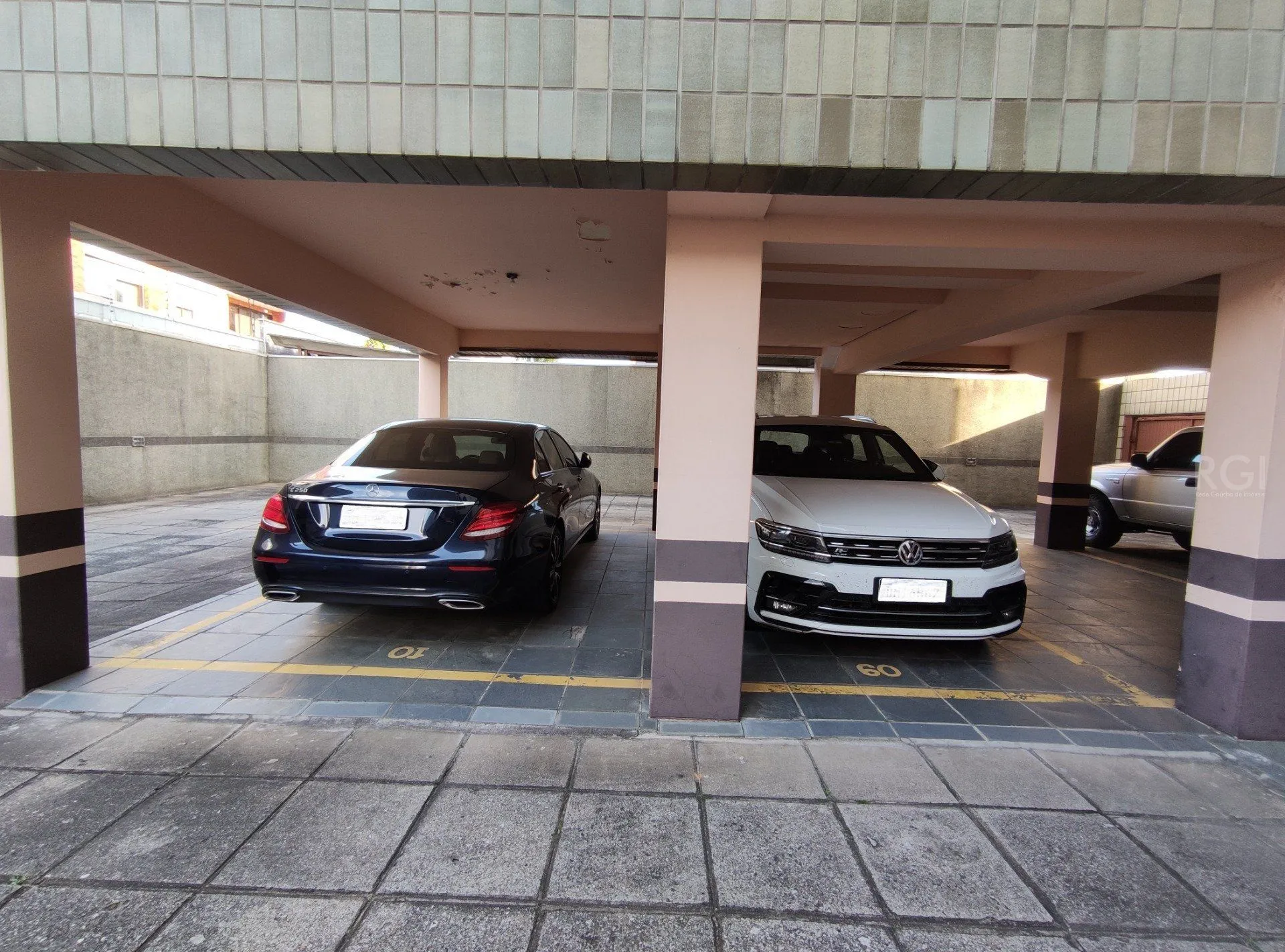 Imagem Cobertura para Venda - 354.67m², 3 dormitórios, sendo 1 suites, 3 vagas - Jardim Lindóia
