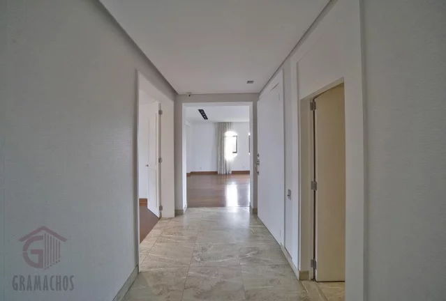 Apartamento de Luxo à Venda no Jardim Paulista, SP