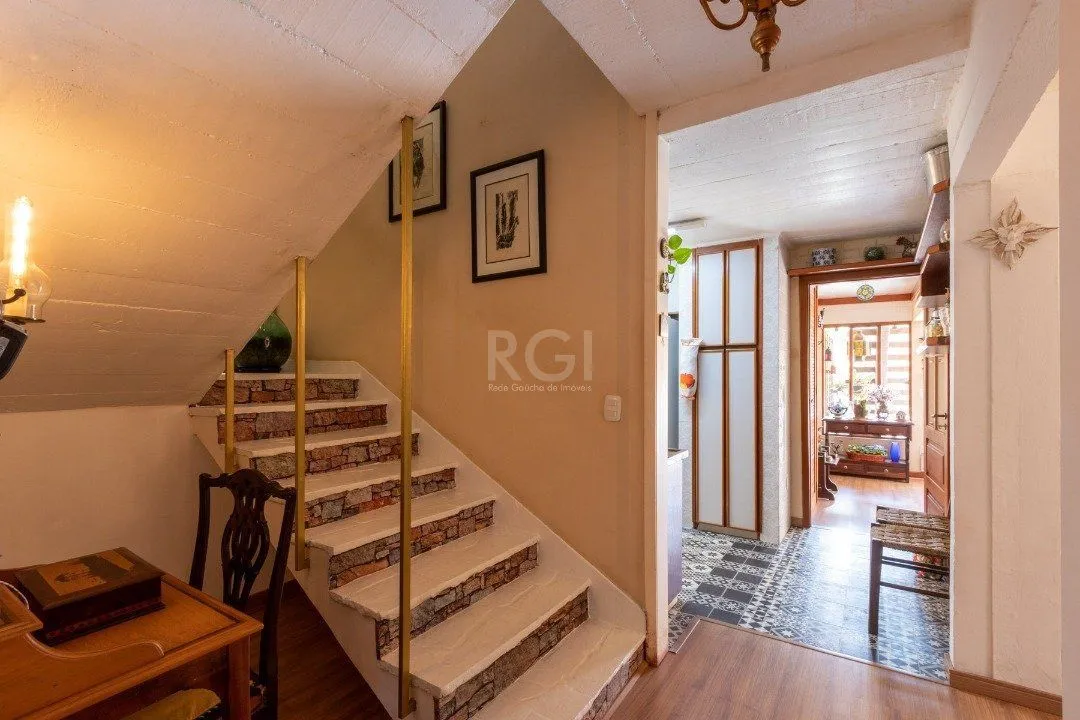 Imagem Casa para Venda - 435m², 4 dormitórios, sendo 4 suites, 4 vagas - Cristal