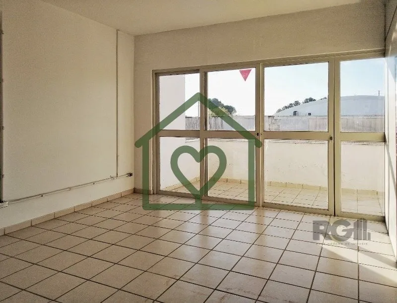 Imagem Depósito comercial localizado no bairro São João, com 615 m², pé direito 6,17 m, possui 01 port...