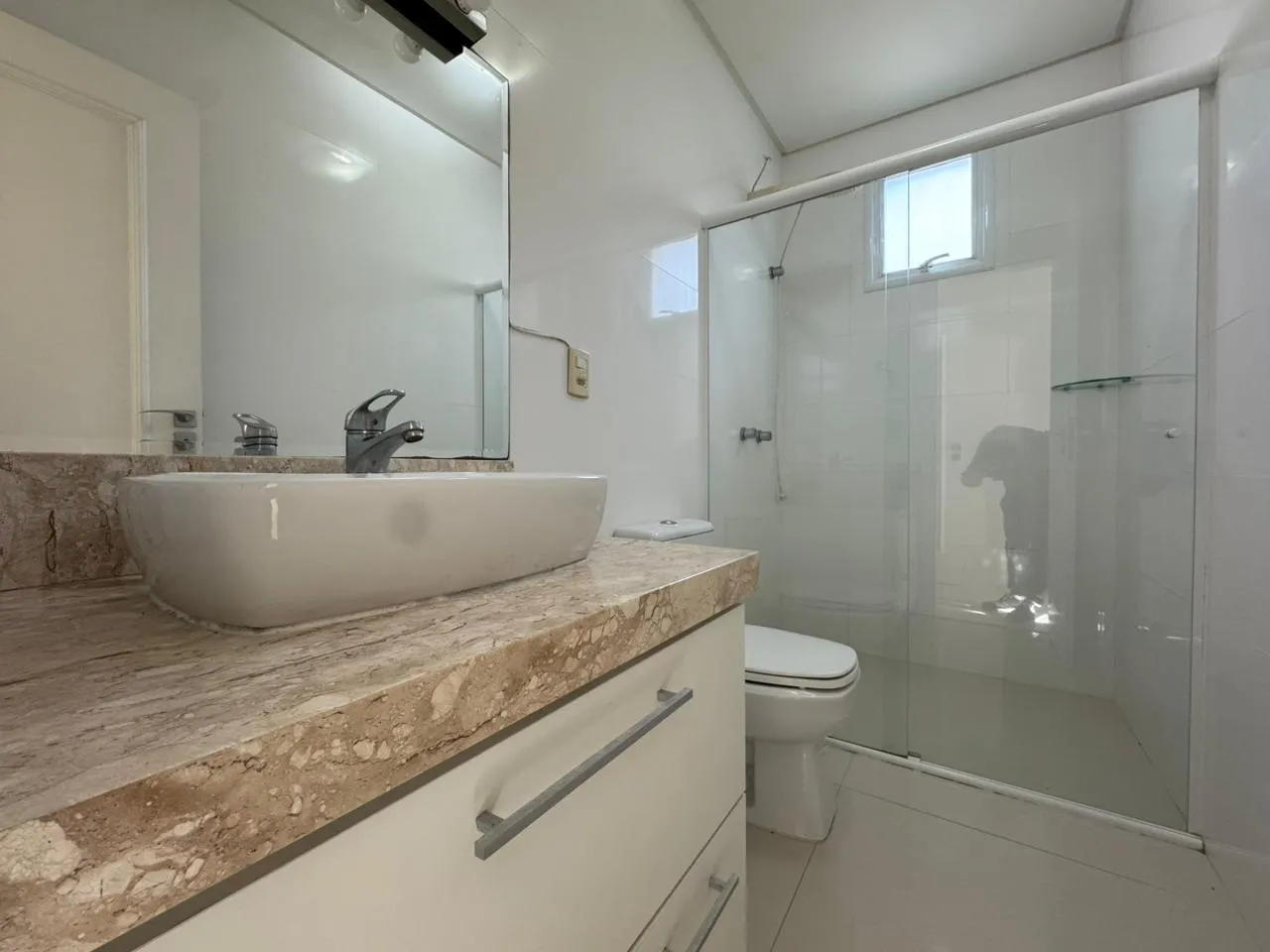 Imagem Apartamento à venda com 180m2 por R$ 2.300.000,00