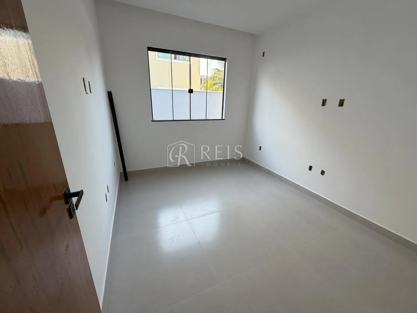 Imagem Casa para Venda em Rio das Ostras, Enseada das Gaivotas, 3 dormitórios, 1 suíte, 2 banheiros, 1 vaga