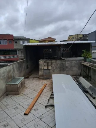 Imagem Casa ampla, com acabamento de primeira sendo o primeiro andar com sala, cozinha, lavabo e sala de ja...