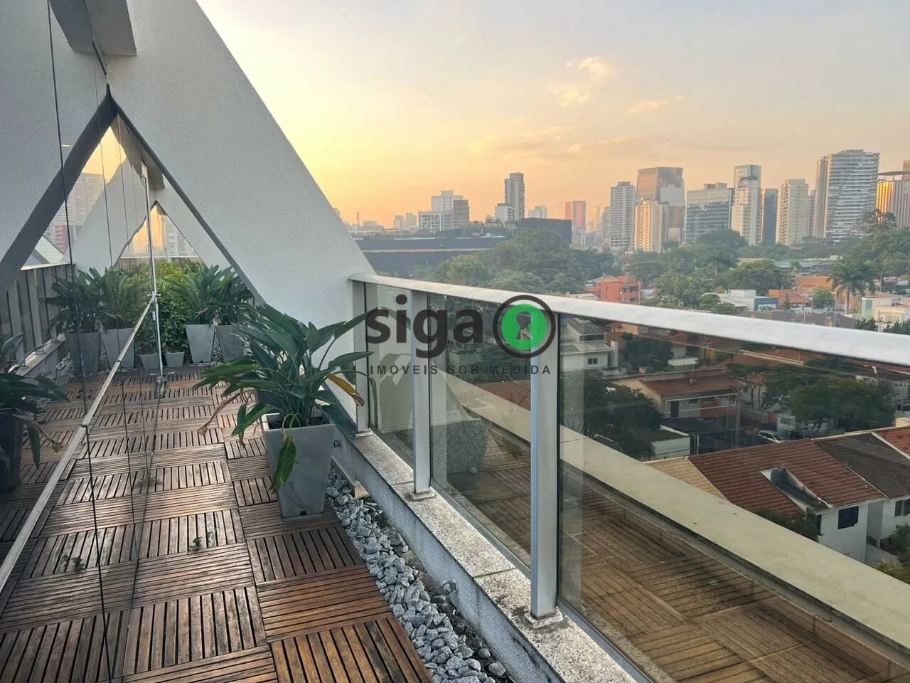 Imagem Conjunto Comercial ao Lado da Hebraica - Jardim Europa - São Paulo/SP