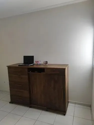 Imagem Casa para Venda em Hortolândia, Jardim Everest, 2 dormitórios, 1 banheiro, 2 vagas