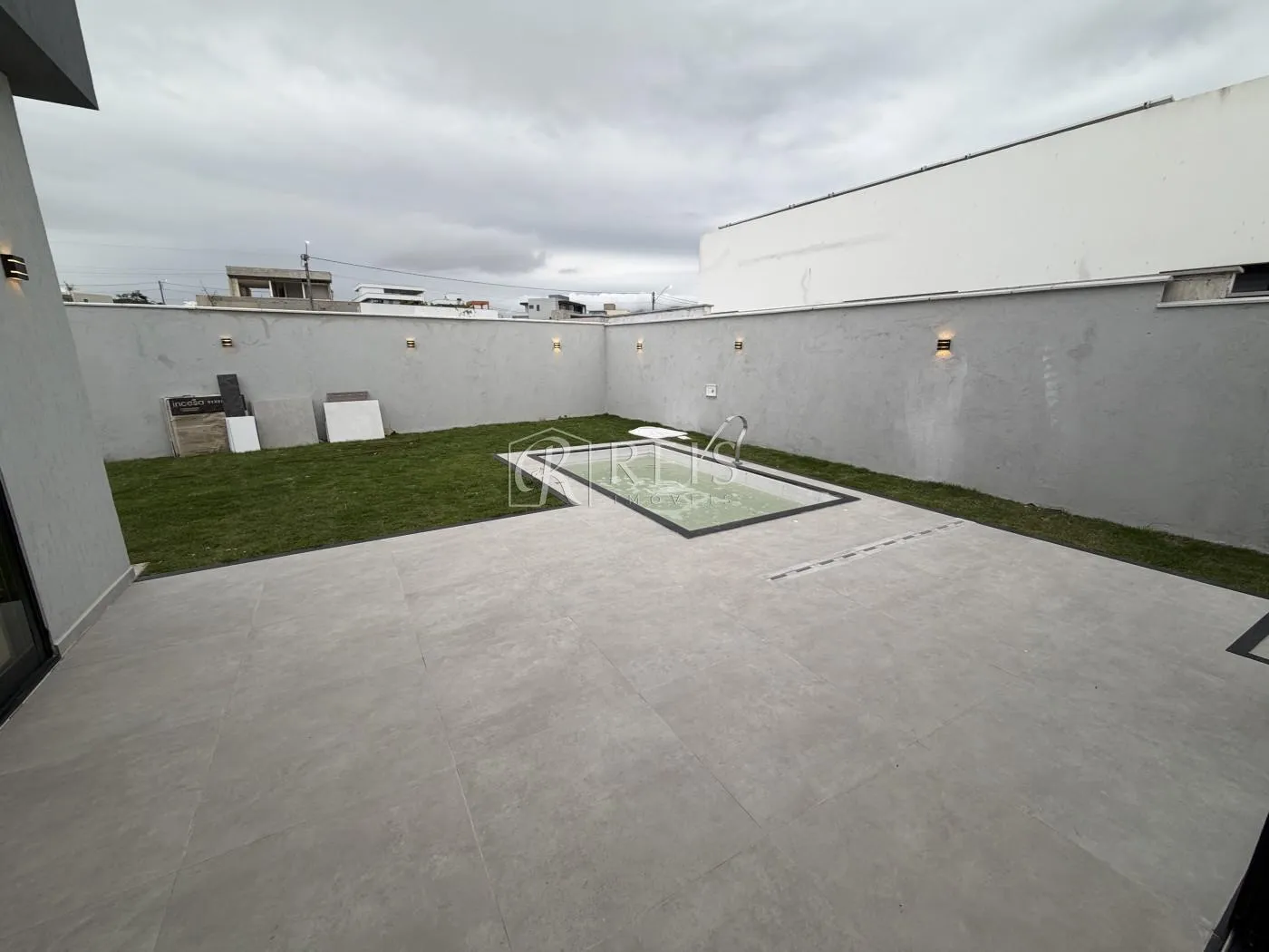 Imagem Casa para Venda em Rio das Ostras, Viverde, 3 dormitórios, 2 suítes, 4 banheiros, 2 vagas