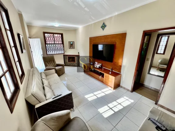 Imagem Casa para Venda em Teresópolis, São Pedro, 4 dormitórios, 3 banheiros, 4 vagas