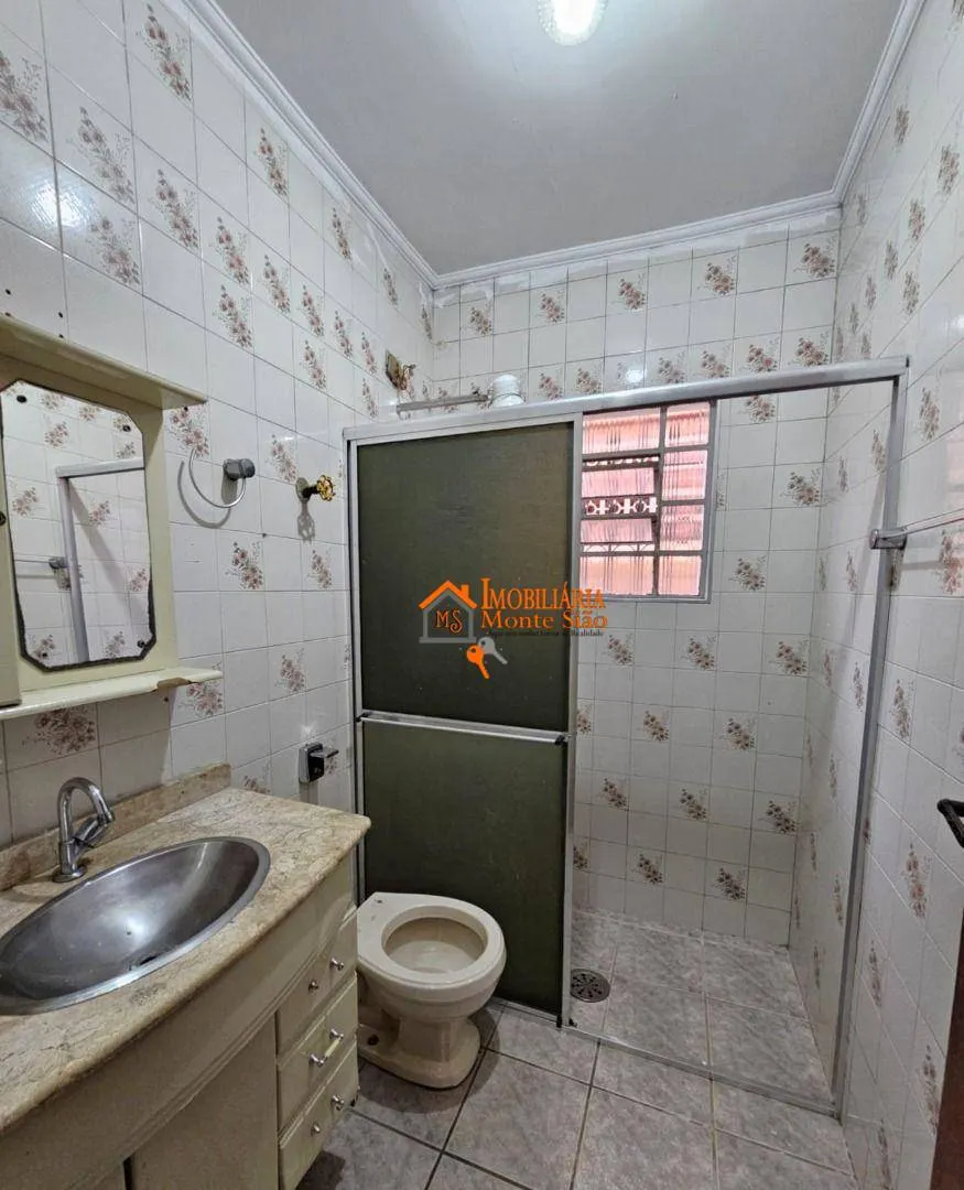 Imagem Sobrado com 4 dormitórios à venda, 190 m² por R$ 650.000,00 - Jardim Rosana - Guarulhos/SP