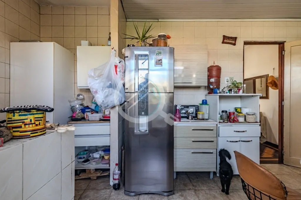Imagem Apartamento à venda localizado na Avenida Farrapos, no bairro Floresta em Porto Alegre. Este imóve...