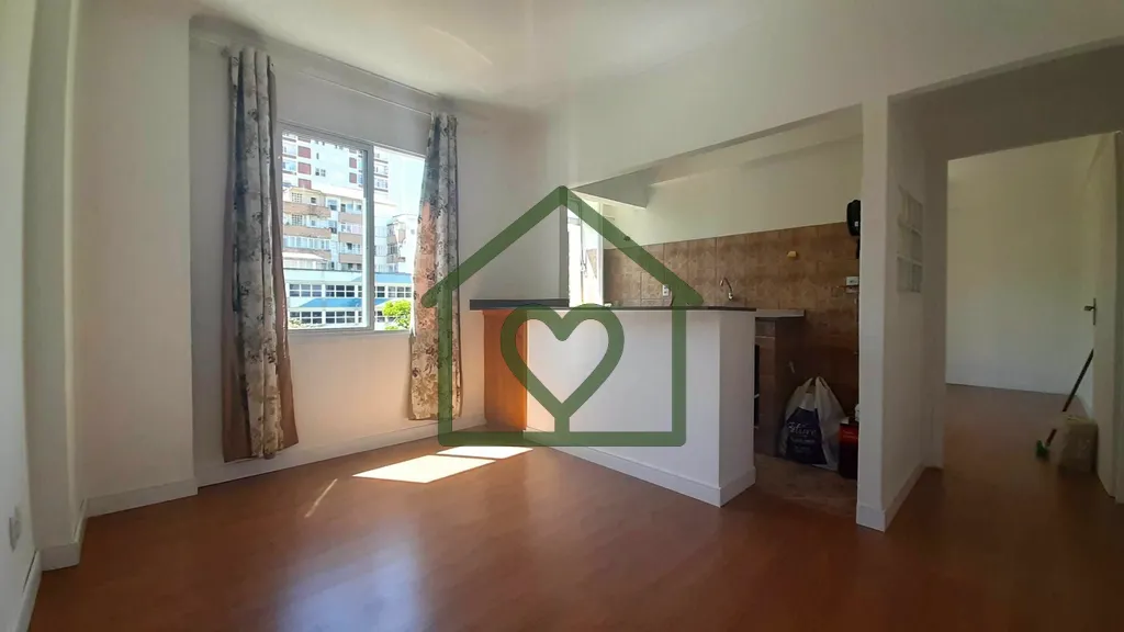 Apartamento de um dormitório à venda ou para alugar em Porto Alegre, com cozinha americana equipad...