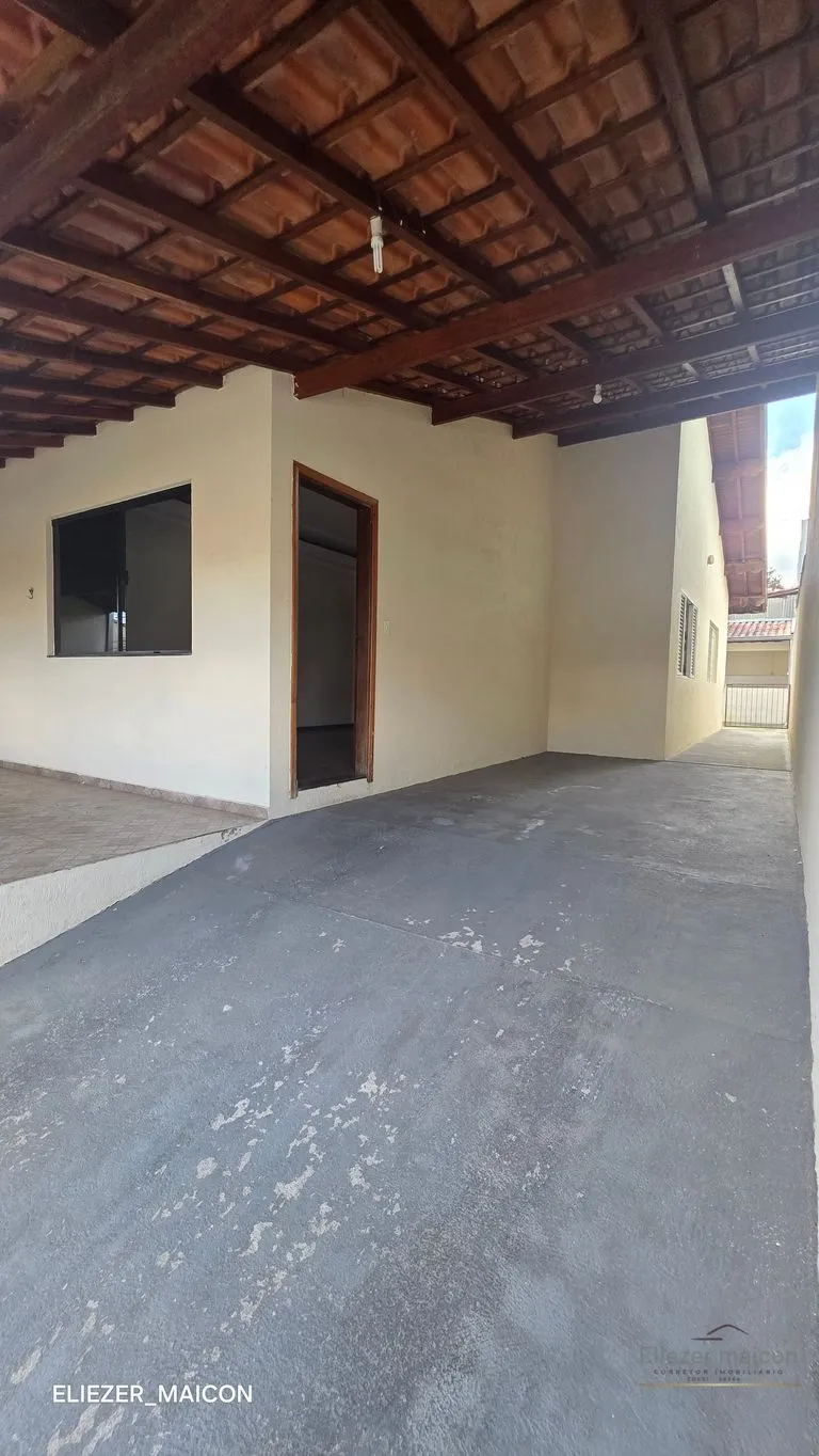 Imagem Casa térrea à Venda com 3 quartos no Jardim das Acácias, Poços de Caldas - MG