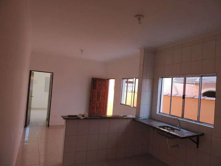 Imagem Casa com 2 Quartos à Venda, 75 m² em Itanhaém