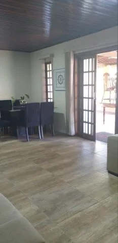 Imagem VENDA DE CHÁCARA NO ARALU EM SANTA ISABEL/SP, 3.750m² de terreno com casa principal, 2 piscinas, jacuzzi, edícula, espaço gourmet e horta CONSULTE-NOS