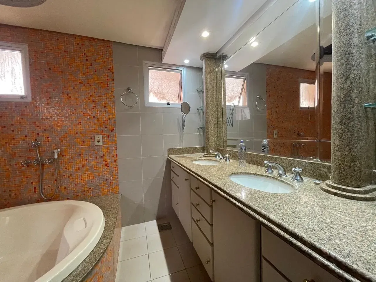 Imagem Cobertura com 4 Quartos à Venda, 353 m² em Setor Bueno - Goiânia