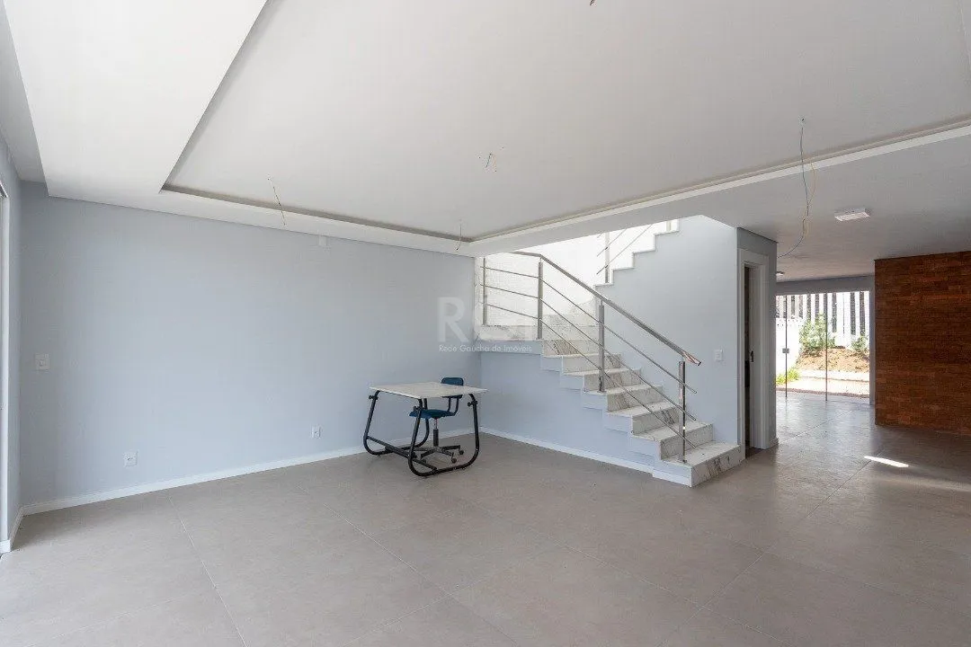 Imagem Casa Condominio para Venda - 219m², 3 dormitórios, sendo 1 suites, 2 vagas - Vila Nova