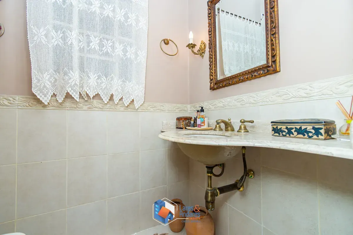 Imagem Casa para venda em Jardim da Saúde com 3 quartos, sendo 1 suíte, 350m²