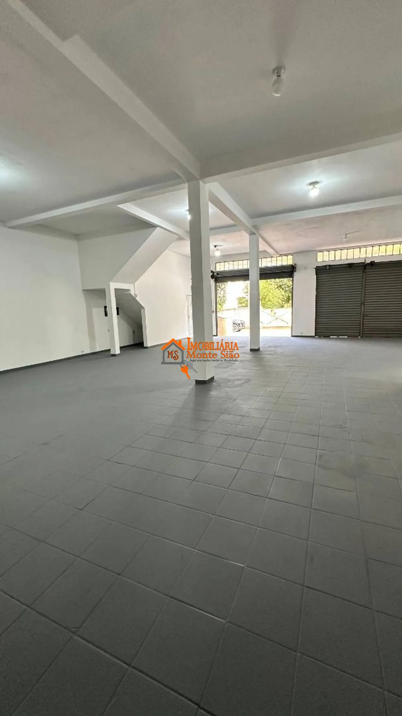 Imagem Salão para alugar, 250 m² por R$ 6.205,00/mês - Vila das Palmeiras - Guarulhos/SP