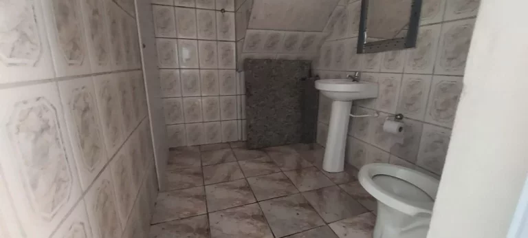 Imagem CASA COM 5 QUARTOS A VENDA EM SANTA MONICA GUARAPARI-ES