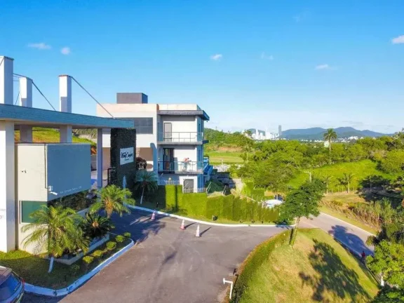 Imagem Terreno com 510,80m² em Condomínio Fechado em Camboriú