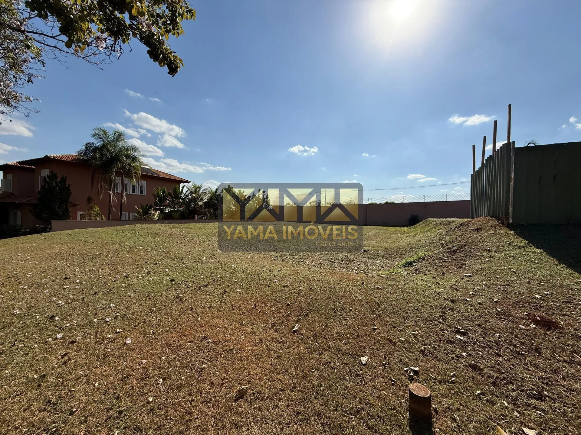 Foto do imóvel Terreno à Venda Condomínio Villa Victória, Jardim Olhos D´ Água, Ribeirão Preto-SP em Rua Carlos Rateb Cury Carlos Cury