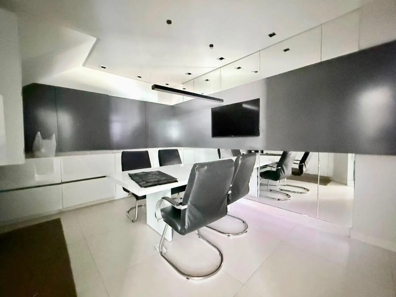 Imagem Ponto Comercial à venda com 80m2 por R$ 90.000,00