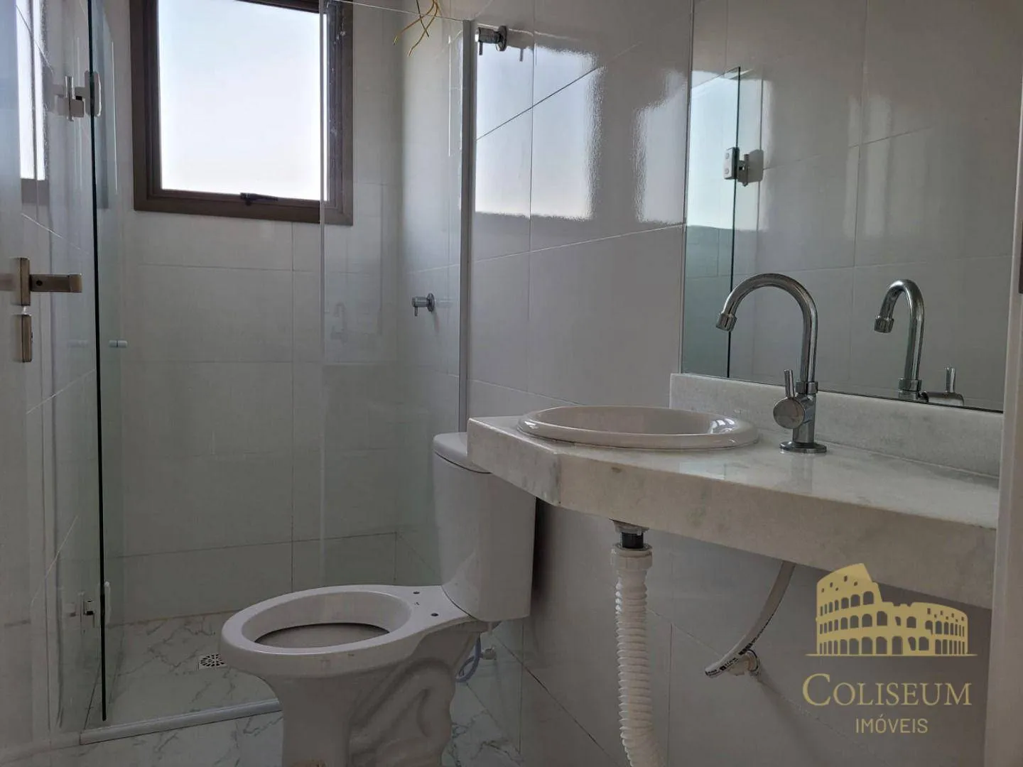 Imagem Apartamento com 2 dormitórios para alugar, 61 m² por R$ 3.200,00/mês - Aviação - Praia Grande/SP