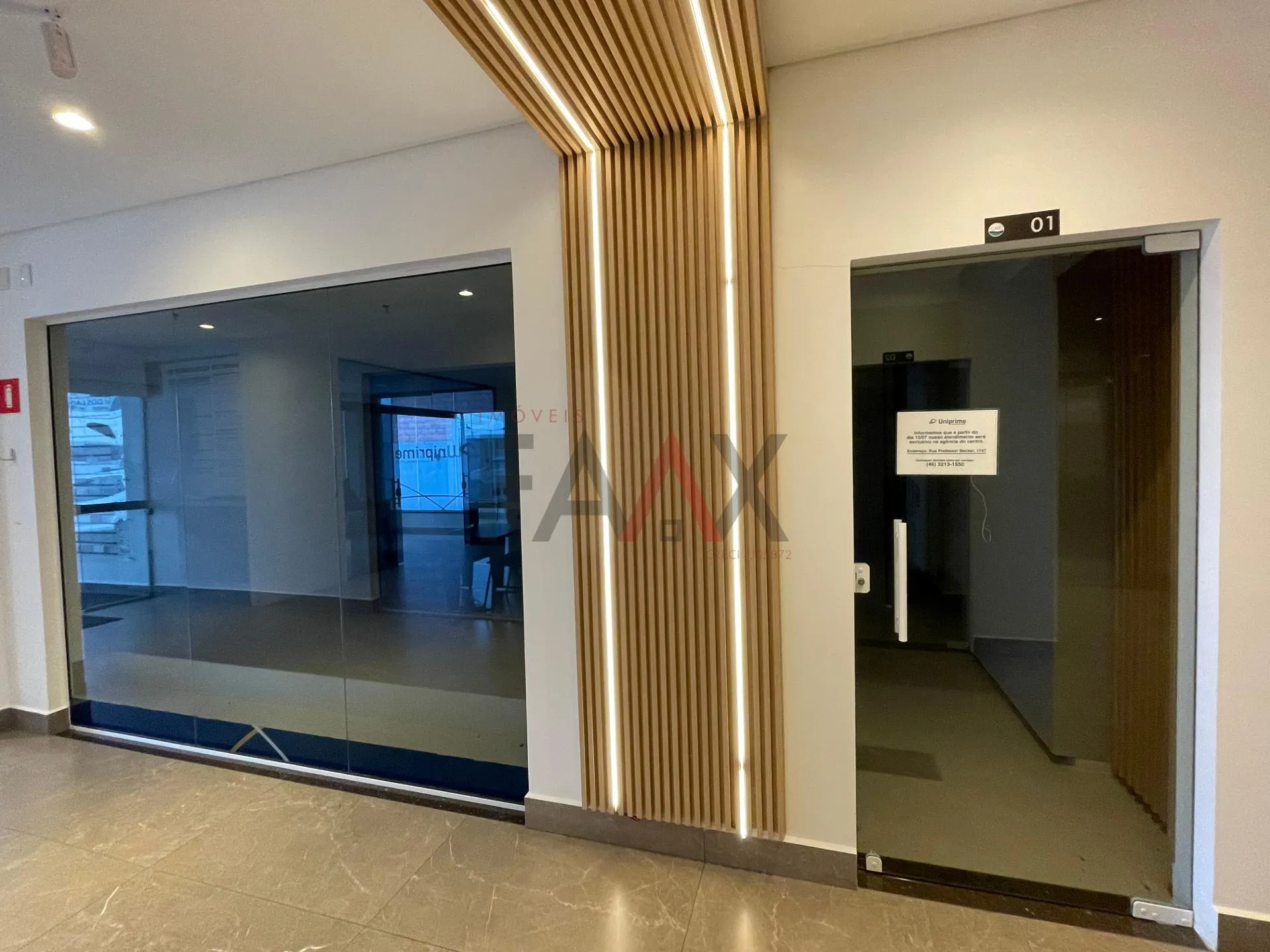 Imagem Sala Comercial Ampla no Térreo  Cidade dos Lagos.