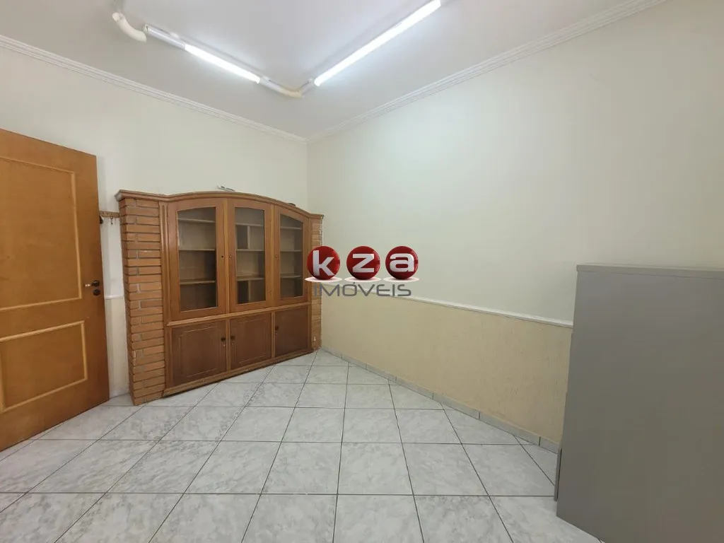 Imagem Casa Comercial à Venda em Valinhos-SP - Vila D'agostinho: 02 Quartos, 3 Salas, 1 Banheiro, 2 Vagas de Garagem, 182,00 m² de Área.