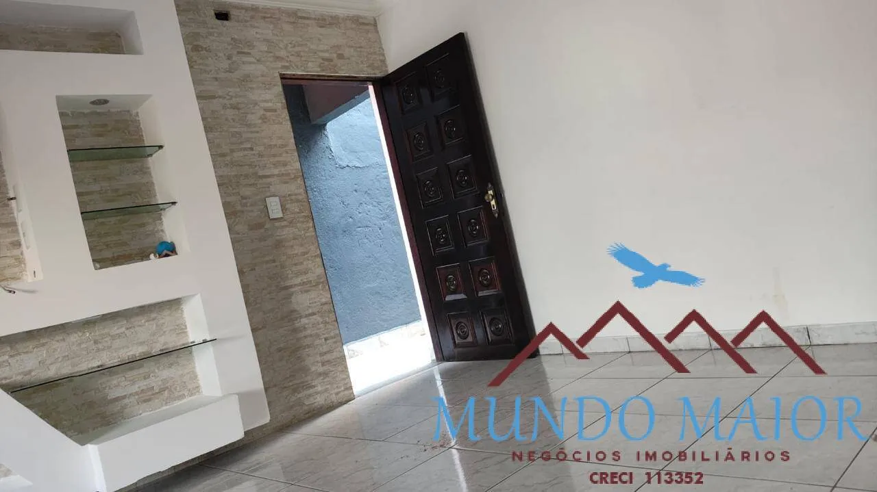 Imagem Assobradada Confortável 230m² em Bairro Simples e Prático!