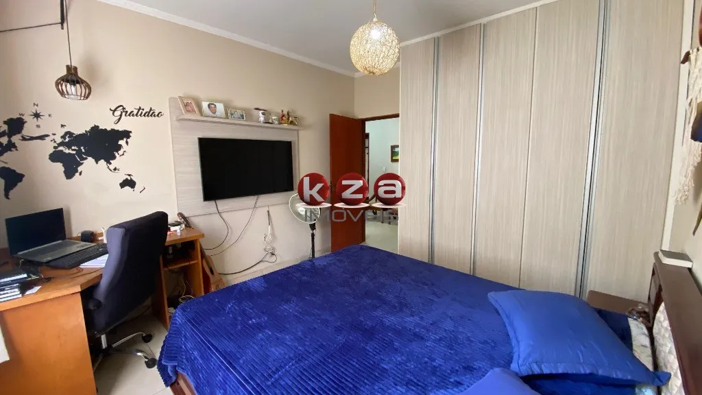Imagem Chácara à venda em Valinhos-SP, Chácaras Alpina: 3 quartos, 1 suíte, 2 salas, 3 banheiros, 3 vagas, 300 m².