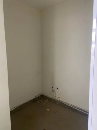 Imagem Alugo 2 Salões Comercial em Santo André. Vila Valparaiso