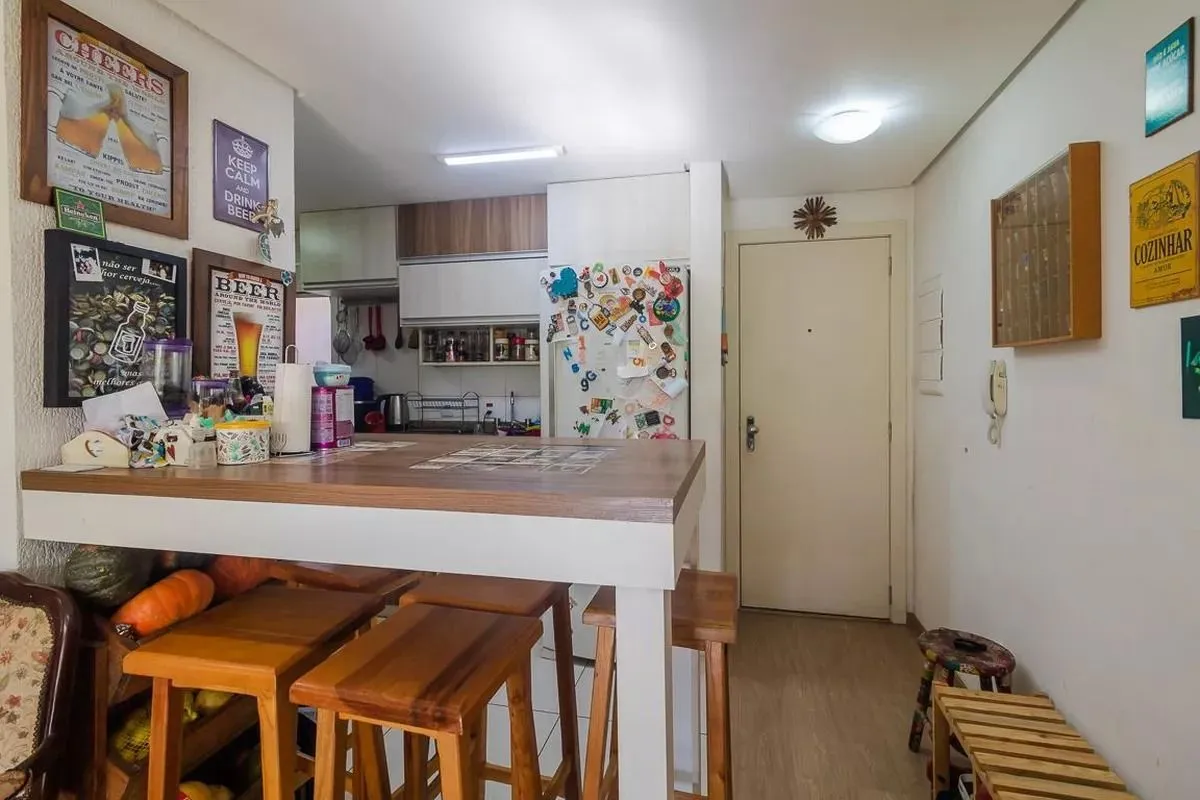 Imagem Apartamento com 2 dormitórios, suíte e churrasqueira.