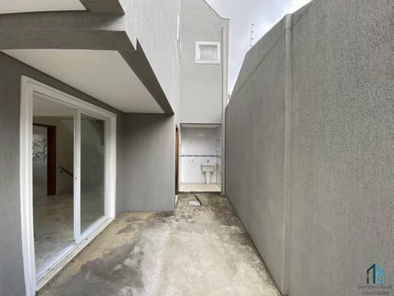 Imagem Sobrado a venda, 04 quartos, sendo 02 suítes, no Boa Vista em Curitiba PR