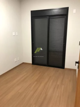 Imagem CASA EM CONDOMÍNIO EM EXCELENTE LOCALIZAÇÃO