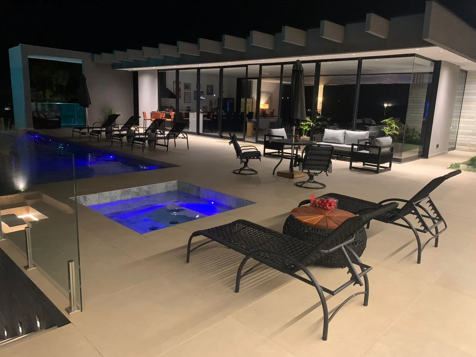 Imagem Casa (Da Adega) de 2.342,93m² Localizada no TERRAS DE SÃO JOSE 2 - Itu/SP!