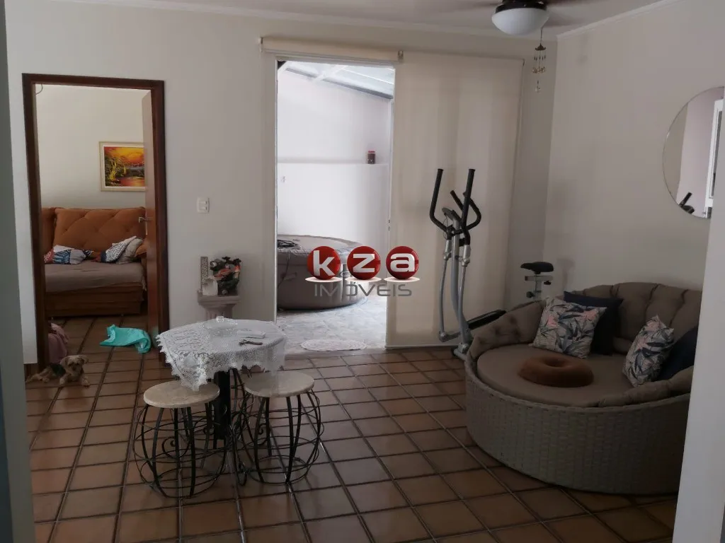 Imagem Oportunidade única: Casa à venda em Valinhos-SP, no Jardim Celani, com 3 quartos, suíte, 3 salas, 2 banheiros, 2 vagas - 198m².
