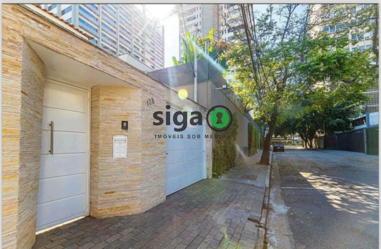 Imagem Casa Assobradada à venda com 4 quartos, sendo 2 suites, 4 vagas no Jardim Paulistano, SEM MOBILIA