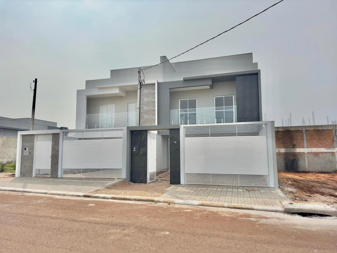 Imagem Sobrado de 248m² com Piscina em Cascavel - Recanto Tropical III - Venda