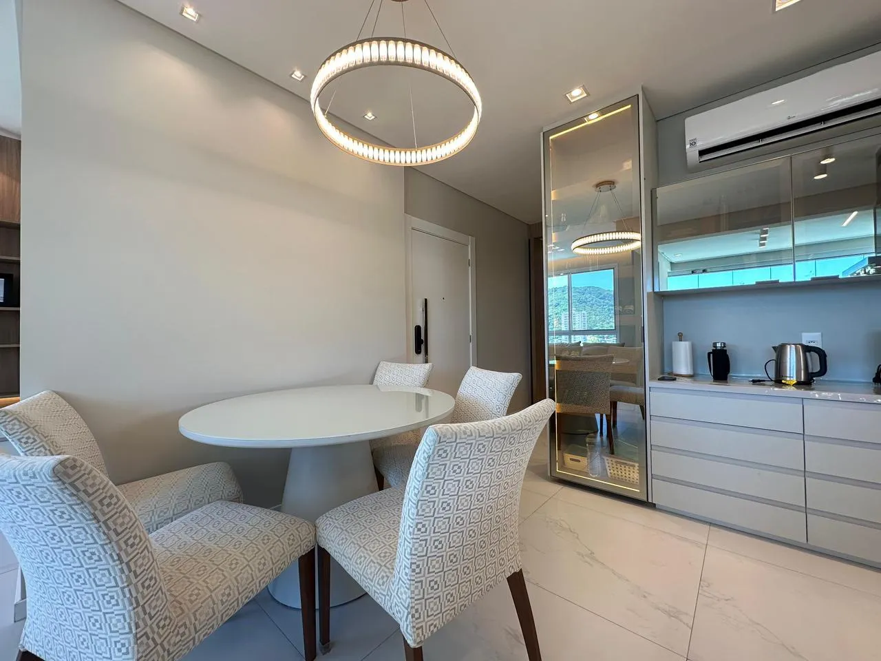 Imagem Apartamento à venda com 115m2 por R$ 2.390.000,00