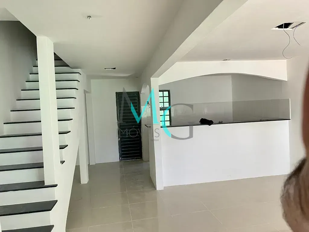 Imagem Casa duplex novíssima na Praia da Brisa (Guaratiba-RJ) + terreno imenso somente por R$ 285 mil