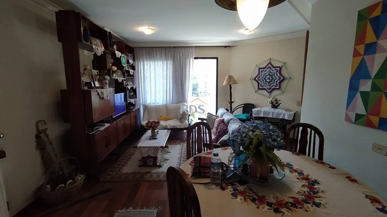 Imagem Vende apartamento de 76m² com 2 dormitórios sendo 1 suíte e com 2 vagas de garagem. Com vista livre.
