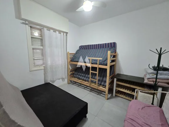 Imagem Apartamento Mobiliado na Quadra da Praia – 1 dormitório, Embaré - Conforto e Praticidade!