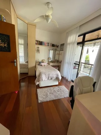 Imagem Magnífico Apartamento com 149m² e vista livre.