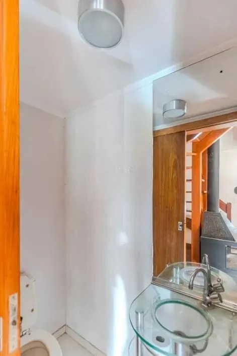 Imagem Casa em condomínio com 3 dormitórios, suíte, sótão e lazer completo - 106m²