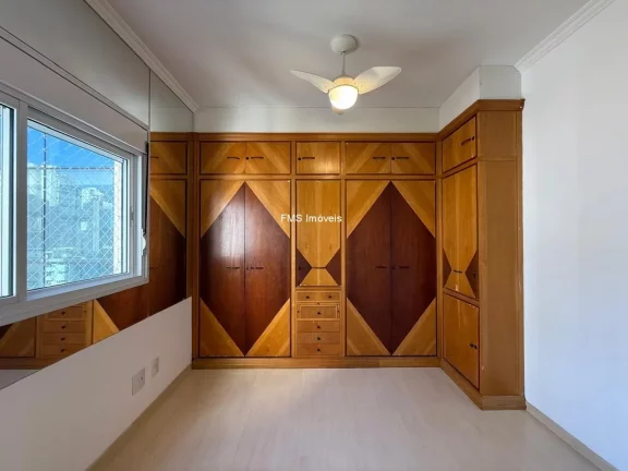 Imagem Apartamento no Campo Belo com 3 quartos, 3 suítes, 155m²