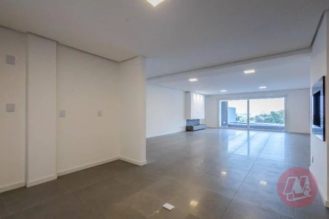 Imagem No Cristal, Garden de 315 m², 3 suítes, 3 vagas e piscina.