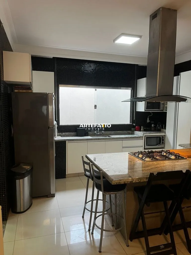 Imagem Casa à venda em Franca, Prolongamento Jardim Ângela Rosa, com 3 quartos, 186m2