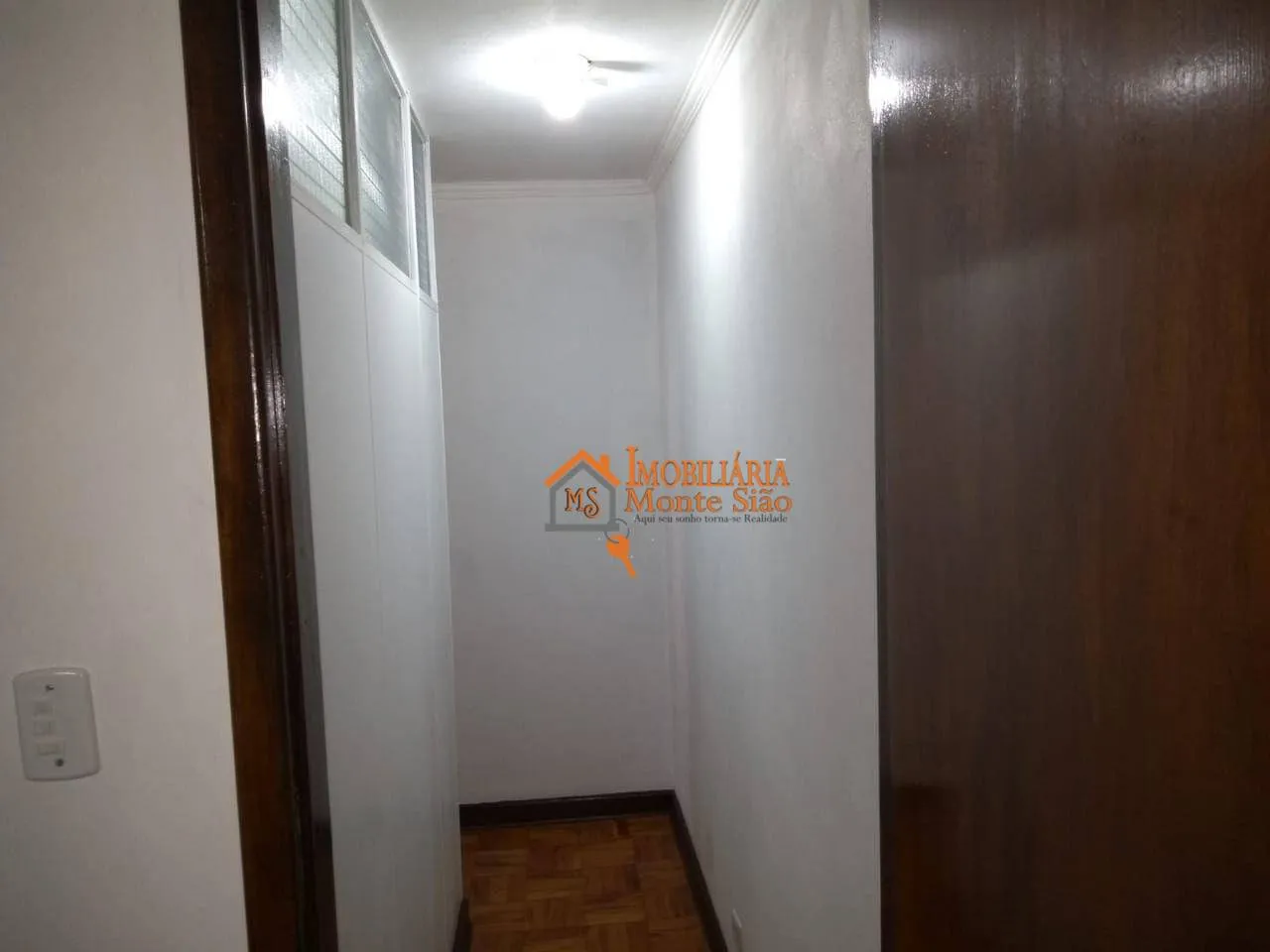 Imagem Sobrado com 3 dormitórios à venda, 176 m² por R$ 640.000,00 - Jardim São Jorge - Guarulhos/SP