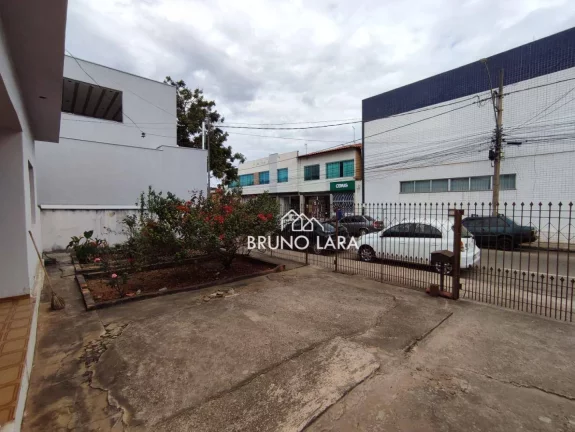 Imagem Casa com 3 dormitórios para alugar, 120 m² por R$ 4.000,00/mês - Centro - Igarapé/MG